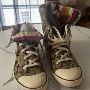 Coach High-Top Sneakers with Patterned Interior pre loved condition women’s 9.5